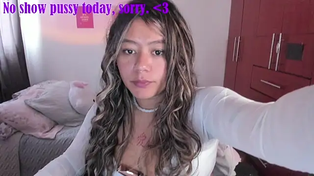 StephaniFox online show from September 18, 5:49 pm