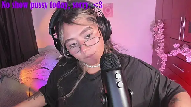 StephaniFox online show from September 19, 5:55 am