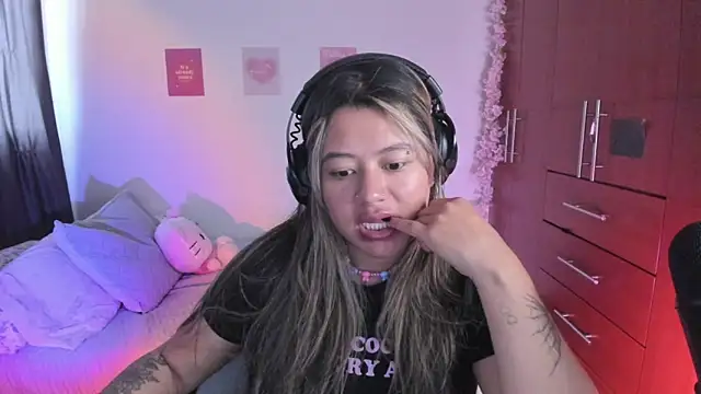 StephaniFox online show from September 21, 9:09 pm