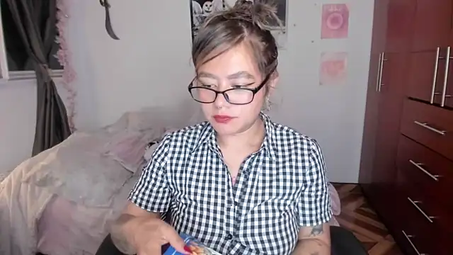 StephaniFox online show from February 10, 3:05 am