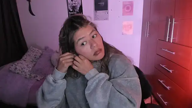 StephaniFox online show from March 30, 12:56 am