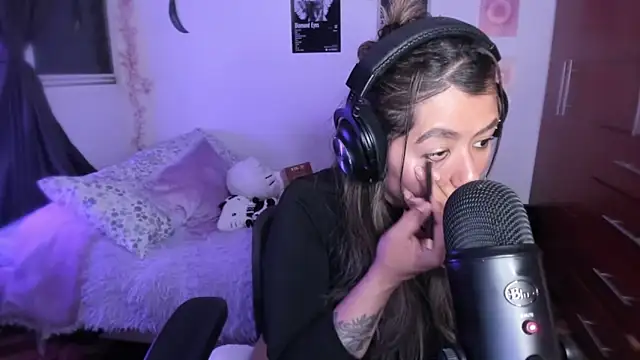 StephaniFox online show from March 21, 3:52 am