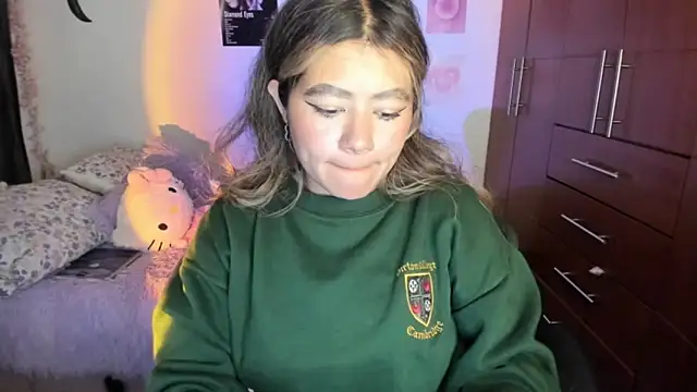 StephaniFox online show from April 14, 12:59 am