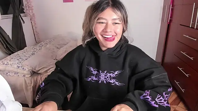 StephaniFox online show from November 8, 1:42 am