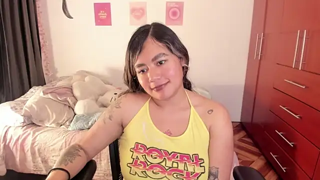 StephaniFox online show from November 18, 1:21 am