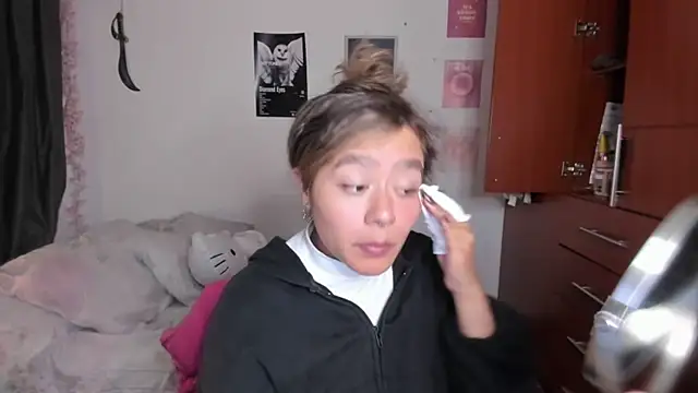 StephaniFox online show from February 17, 5:38 am