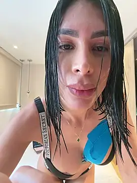 Dj scarlettmorreti online show from March 15, 7:10 pm