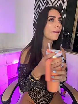 Snapshot of Dj_scarlettmorreti chatting on March 18, 12:19 am Dj scarlettmorreti online show from March 18, 12:19 am