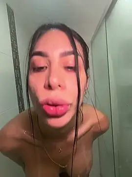 Snapshot of Dj_scarlettmorreti chatting on June 11, 3:42 pm Dj scarlettmorreti online show from June 11, 3:42 pm