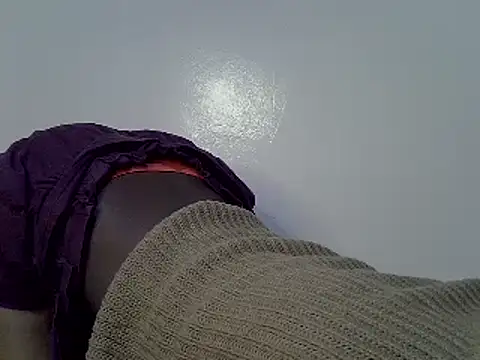 Snapshot of heather_savage chatting on March 24, 3:23 pm heather savage online show from March 24, 3:23 pm