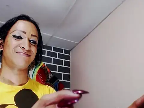 taniabigxx online show from January 8, 2:35 am
