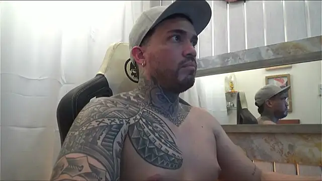 Snapshot of Angel_sex_latin chatting on October 13, 4:25 am Angel sex latin online show from October 13, 4:25 am