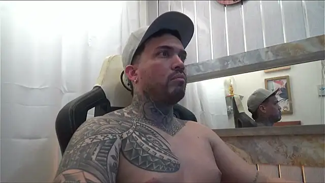 Snapshot of Angel_sex_latin chatting on October 12, 4:03 am Angel sex latin online show from October 12, 4:03 am