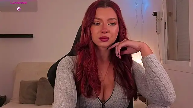 Snapshot of Karinchik_ chatting on December 2, 7:59 pm Karinchik online show from December 2, 7:59 pm