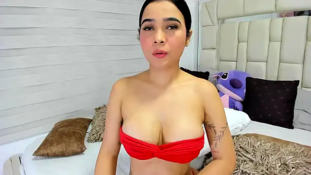 clytiia  online show from June 11, 2:00 am