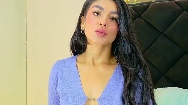 Holly Brensonexx  online show from February 24, 12:50 pm