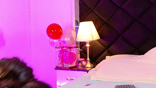 Holly Brensonexx  online show from February 14, 3:23 pm