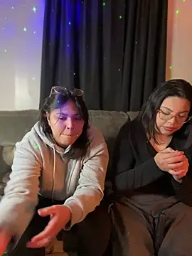 Snapshot of miacanela_xo chatting on November 26, 4:23 am miacanela xo online show from November 26, 4:23 am