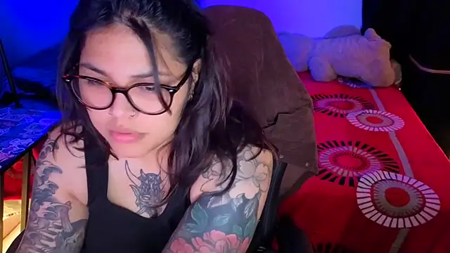 miacanela xo online show from June 20, 3:00 am