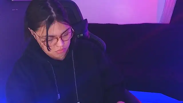 Snapshot of miacanela_xo chatting on September 25, 12:49 am miacanela xo online show from September 25, 12:49 am