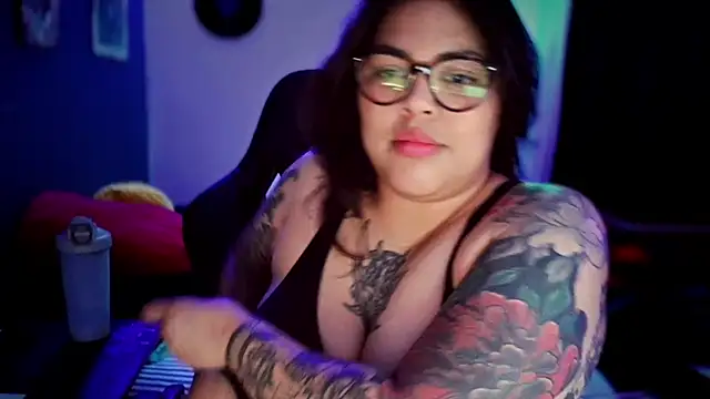 miacanela xo online show from April 1, 2:02 am