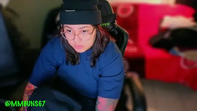 Snapshot of miacanela_xo chatting on November 29, 2:55 am miacanela xo online show from November 29, 2:55 am