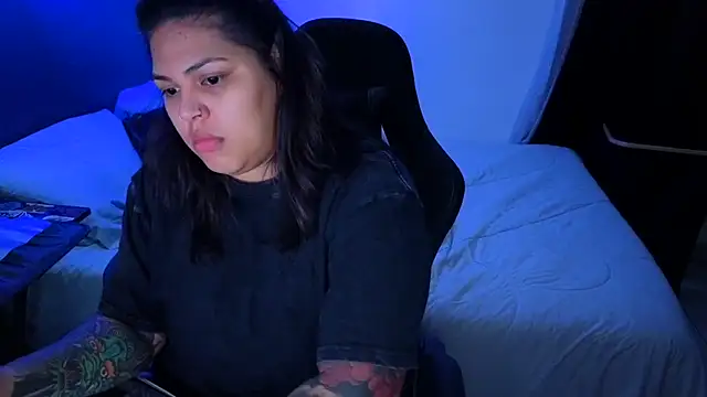 miacanela xo online show from July 18, 1:14 am