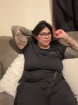 miacanela xo online show from May 5, 1:52 am