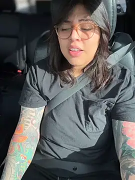 miacanela xo online show from February 9, 8:07 pm