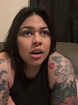 miacanela xo online show from April 21, 2:03 am