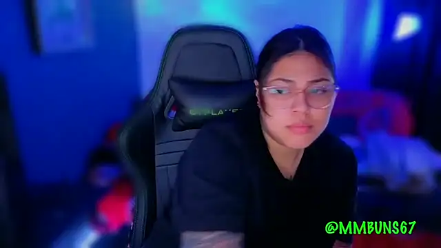 Snapshot of miacanela_xo chatting on October 30, 2:10 am miacanela xo online show from October 30, 2:10 am