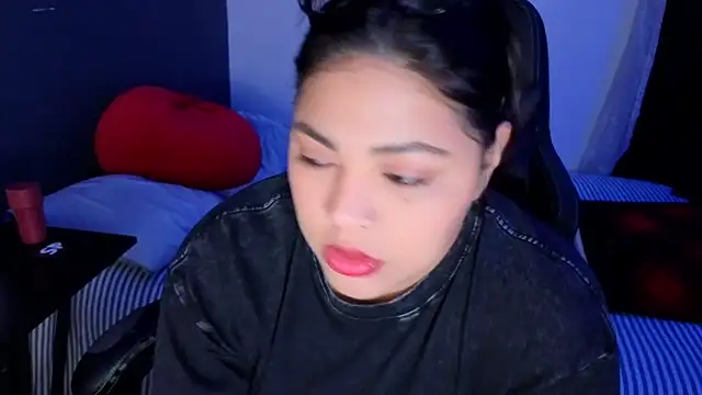 miacanela xo online show from March 16, 11:40 pm