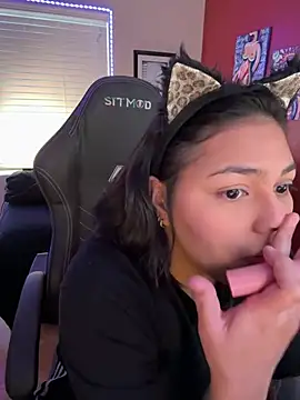 Snapshot of miacanela_xo chatting on March 20, 12:19 am miacanela xo online show from March 20, 12:19 am