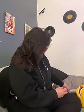 miacanela xo online show from March 2, 12:55 am