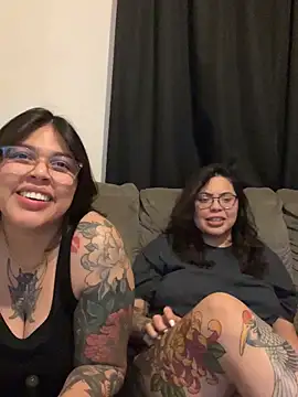 Snapshot of miacanela_xo chatting on September 22, 3:45 am miacanela xo online show from September 22, 3:45 am