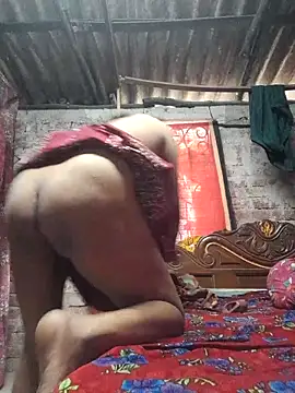 HotSexyBoudi online show from October 27, 9:10 am