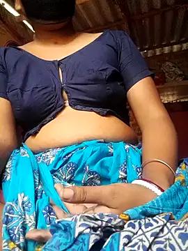 Snapshot of HotSexyBoudi chatting on February 1, 8:39 am HotSexyBoudi online show from February 1, 8:39 am