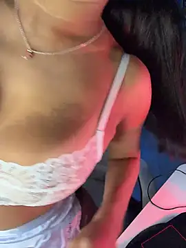 Snapshot of Melisa_Ester chatting on February 22, 4:15 am Melisa Ester online show from February 22, 4:15 am