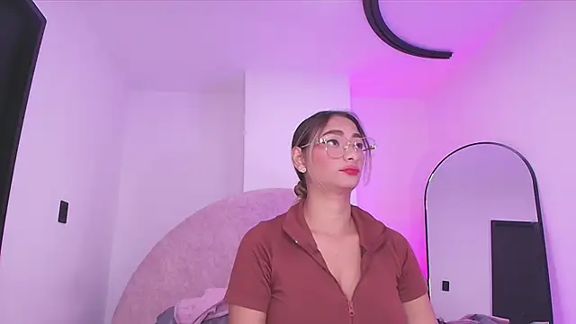 vale ross  online show from December 20, 3:09 am