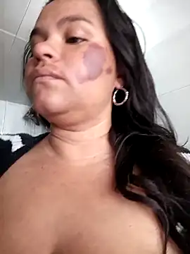 Snapshot of Julieta-tits chatting on April 21, 5:41 pm Julieta-tits online show from April 21, 5:41 pm