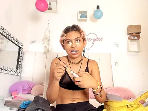 lilith horny online show from May 13, 11:34 pm