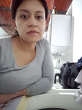 Snapshot of lombarlana-89 chatting on November 8, 12:25 am lombarlana-89 online show from November 8, 12:25 am