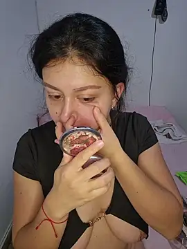 Snapshot of lombarlana-89 chatting on November 23, 11:31 am lombarlana-89 online show from November 23, 11:31 am