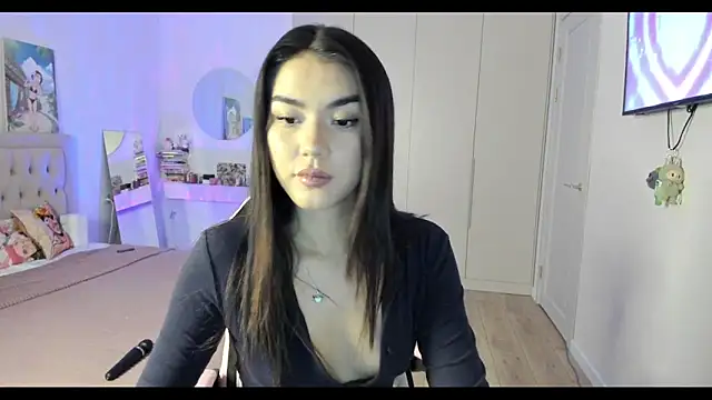 Snapshot of Shineel chatting on October 25, 1:12 pm Shineel online show from October 25, 1:12 pm