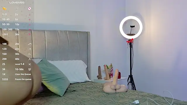 1m megan online show from May 11, 4:03 am