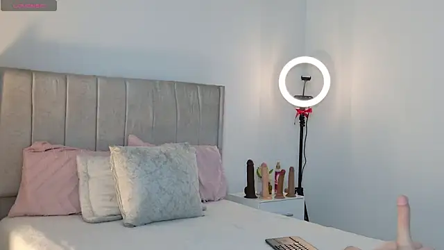 1m megan online show from April 19, 3:51 am