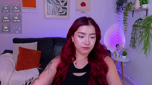 Snapshot of ViolettCastel chatting on June 5, 8:03 pm ViolettCastel online show from June 5, 8:03 pm