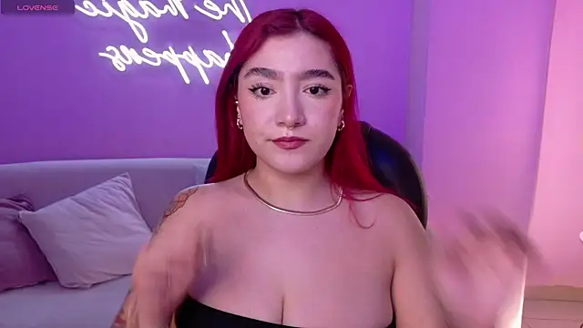 ViolettCastel online show from December 2, 6:09 pm