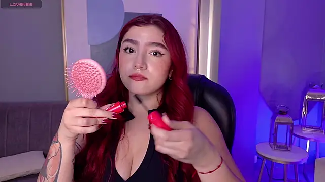 Snapshot of ViolettCastel chatting on February 23, 7:58 pm ViolettCastel online show from February 23, 7:58 pm