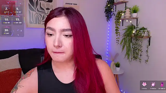 ViolettCastel online show from April 10, 8:16 pm